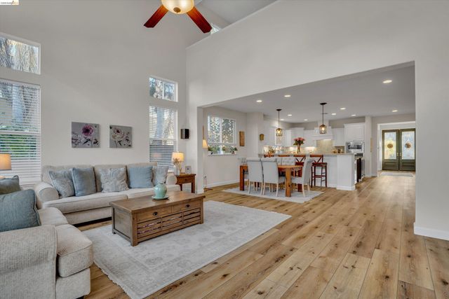 6144 Seneca Cir, Discovery Bay, CA 94505