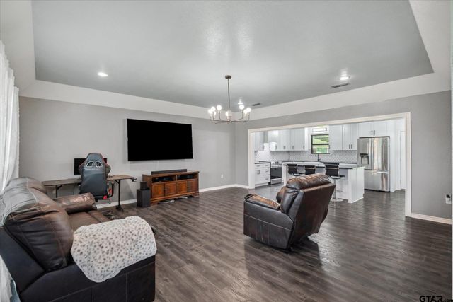 3189 W US Hwy 80, Mineola, TX 75773