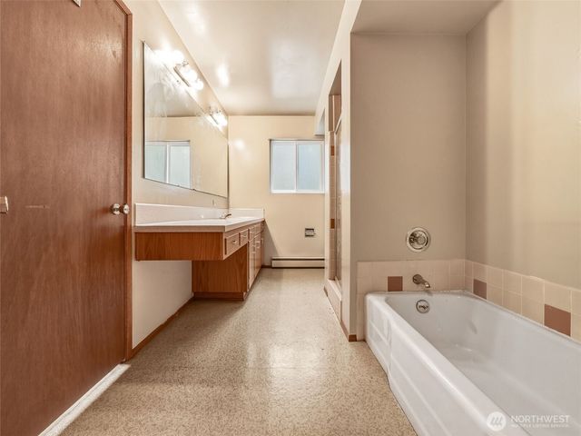 1935 SW 164th Street, Burien, WA 98166