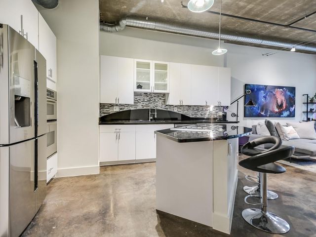 311 W 5th ST 608, Austin, TX 78701