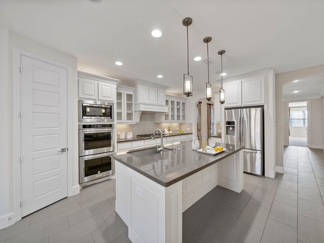 2805 Walnut Creek Lane, The Colony, TX 75056