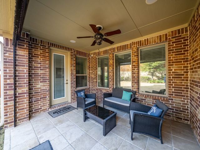 2805 Walnut Creek Lane, The Colony, TX 75056