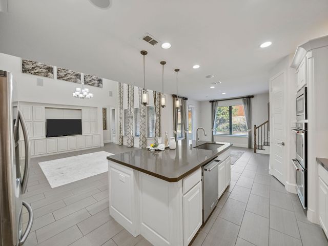 2805 Walnut Creek Lane, The Colony, TX 75056