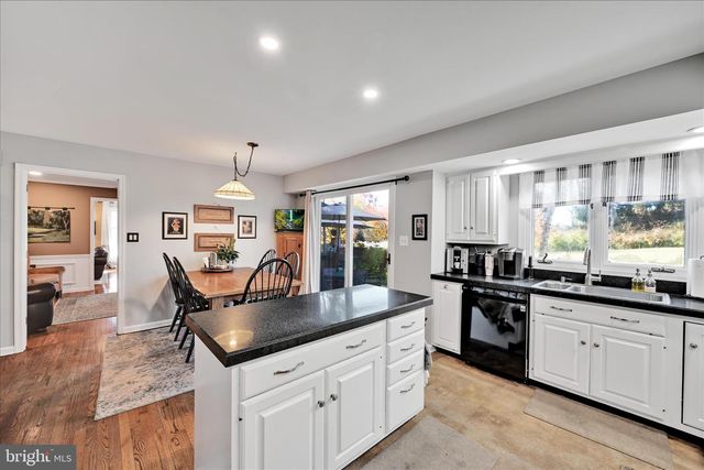 206 MARIE RD, West Chester, PA 19380