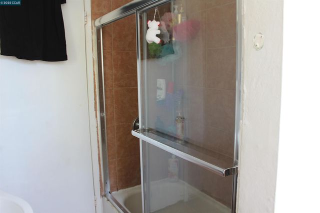 747 9th, Richmond, CA 94801