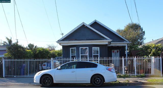 747 9th, Richmond, CA 94801