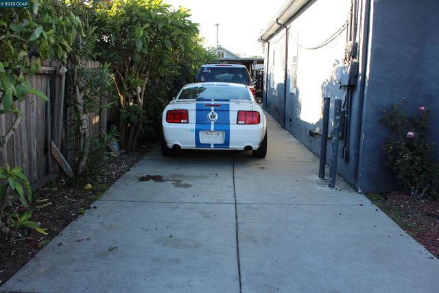 747 9th, Richmond, CA 94801