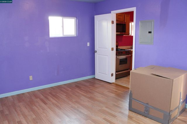 747 9th, Richmond, CA 94801