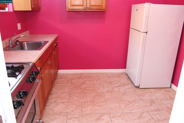 747 9th, Richmond, CA 94801