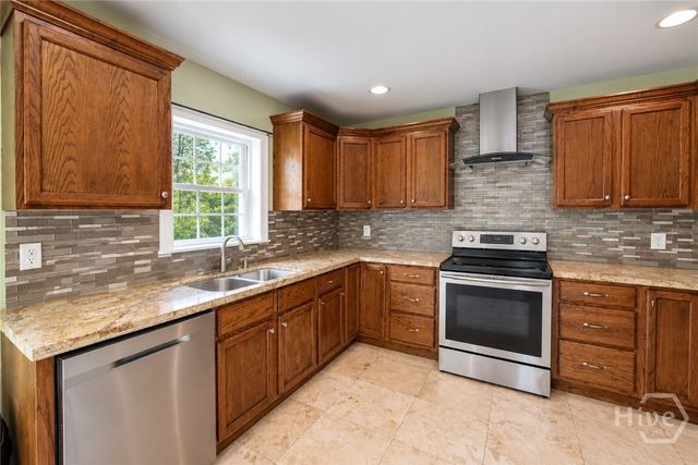 2 Sherwood Lane, Hinesville, GA 31313