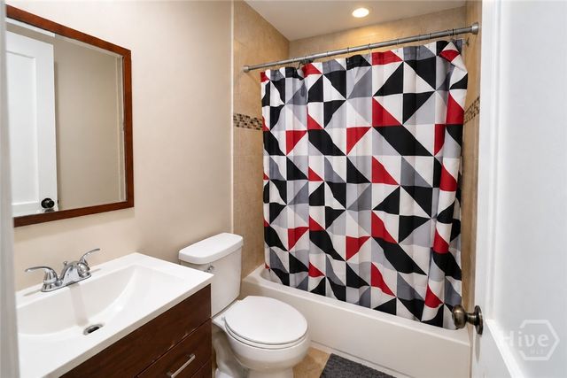 2 Sherwood Lane, Hinesville, GA 31313