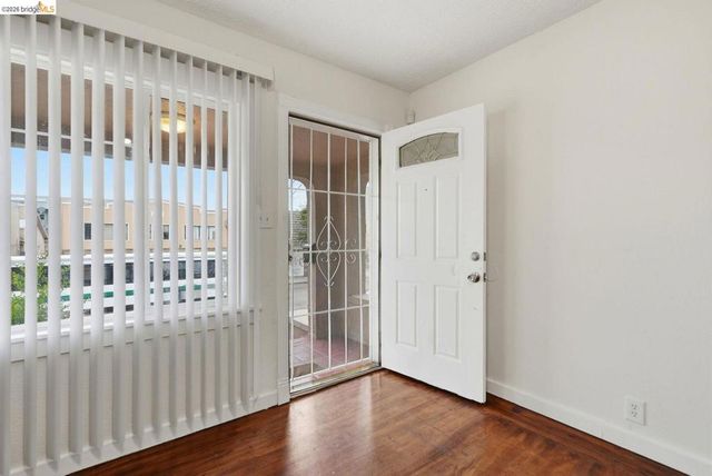 5362 Foothill BLVD, Oakland, CA 94601