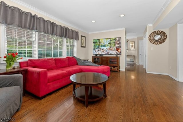 4 Babbitt Rd, Mendham Boro, NJ 07945
