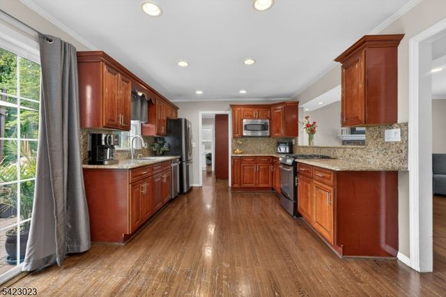 4 Babbitt Rd, Mendham Boro, NJ 07945