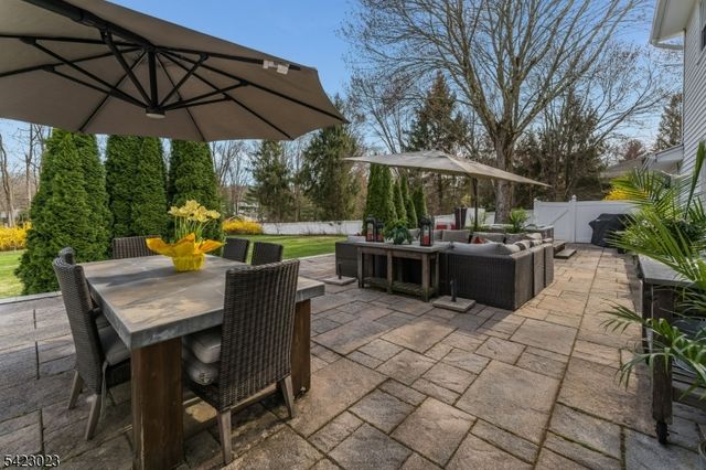 4 Babbitt Rd, Mendham Boro, NJ 07945