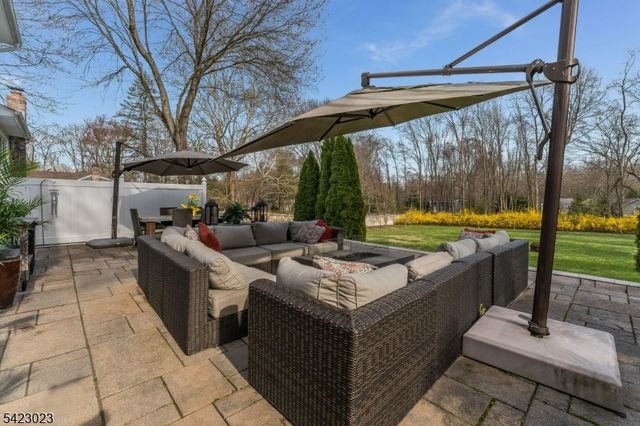 4 Babbitt Rd, Mendham Boro, NJ 07945