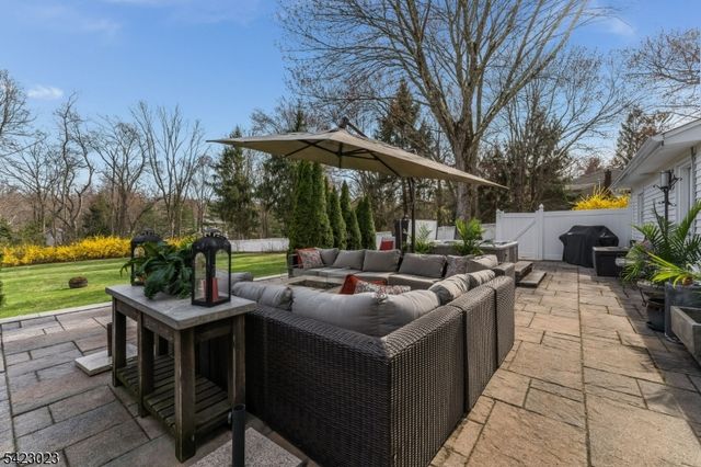 4 Babbitt Rd, Mendham Boro, NJ 07945