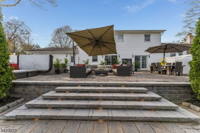 4 Babbitt Rd, Mendham Boro, NJ 07945