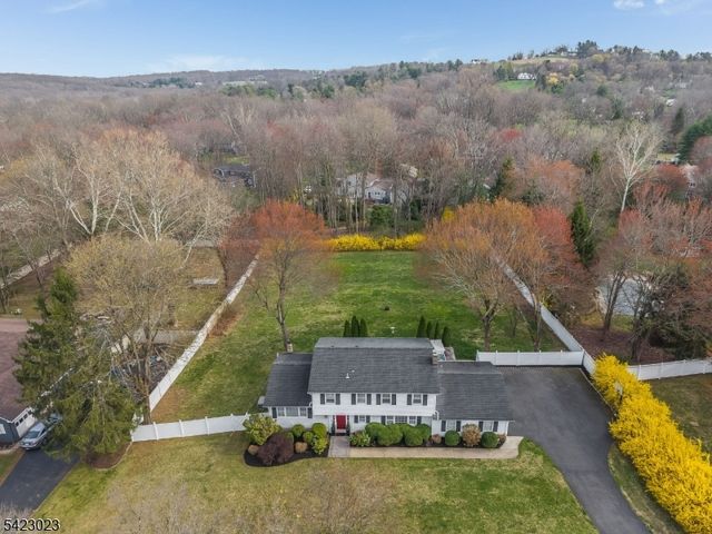 4 Babbitt Rd, Mendham Boro, NJ 07945