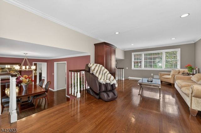 4 Babbitt Rd, Mendham Boro, NJ 07945