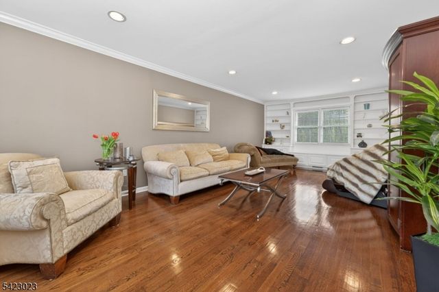 4 Babbitt Rd, Mendham Boro, NJ 07945