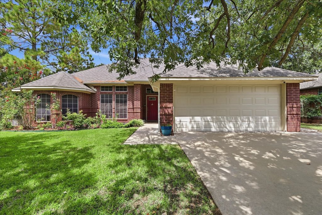 2125 Millwood Drive, Corinth, TX 76210