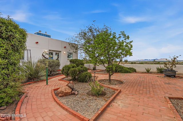 6805 Cottontail Lane, Las Cruces, NM 88005