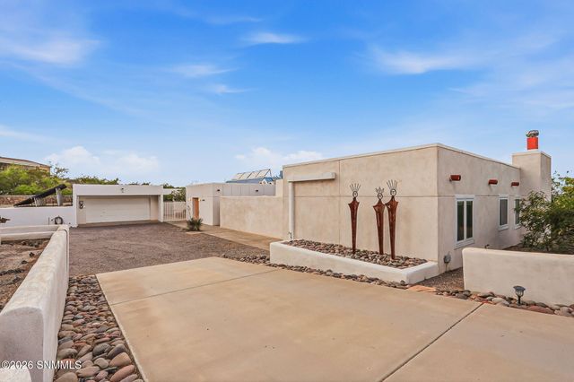 6805 Cottontail Lane, Las Cruces, NM 88005