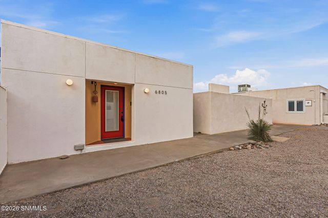 6805 Cottontail Lane, Las Cruces, NM 88005
