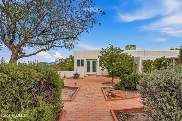 6805 Cottontail Lane, Las Cruces, NM 88005