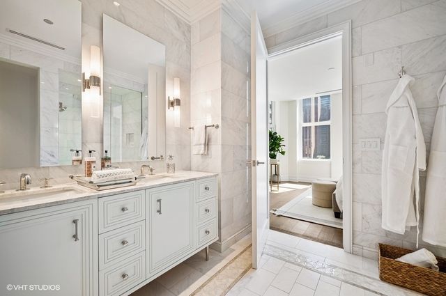 435 N Michigan Avenue 701, Chicago, IL 60611