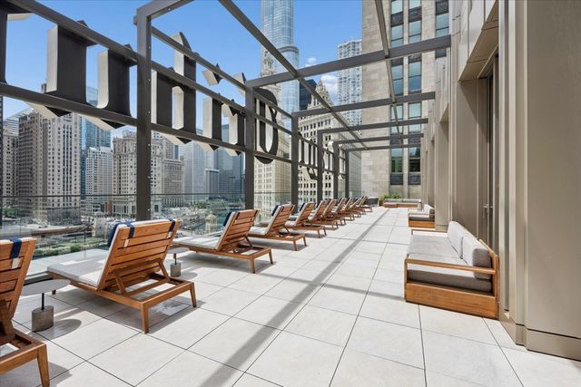435 N Michigan Avenue 701, Chicago, IL 60611