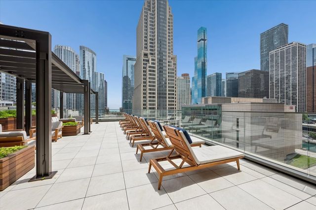 435 N Michigan Avenue 701, Chicago, IL 60611