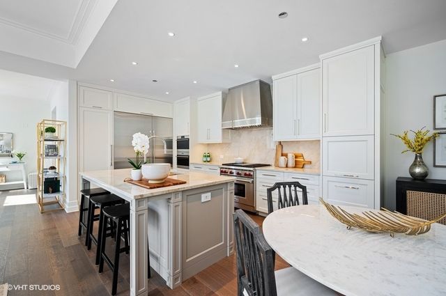 435 N Michigan Avenue 701, Chicago, IL 60611