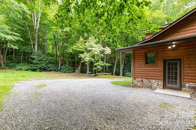 107 Cabin Fever Trail, Maggie Valley, NC 28751