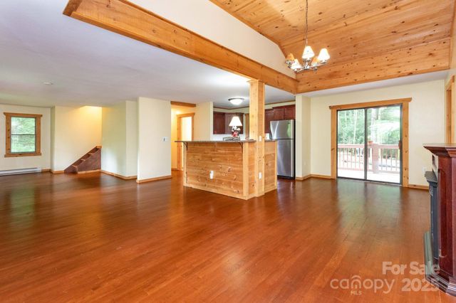 107 Cabin Fever Trail, Maggie Valley, NC 28751