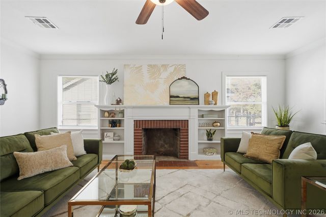 1604 N Boston Place, Tulsa, OK 74106