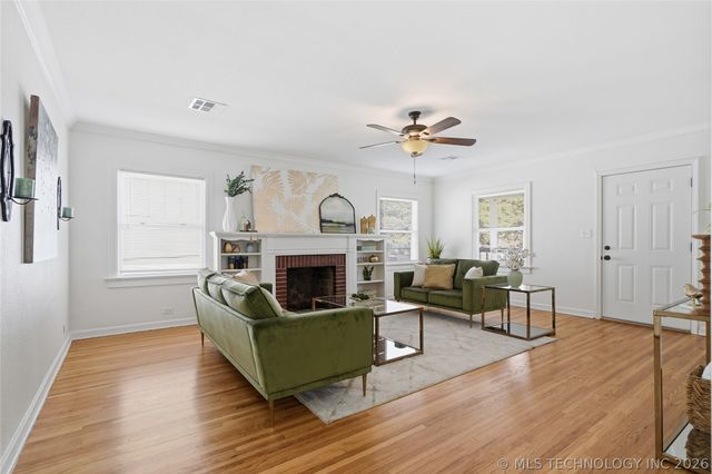 1604 N Boston Place, Tulsa, OK 74106