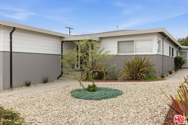 6257 La Tijera Boulevard, Los Angeles, CA 90056