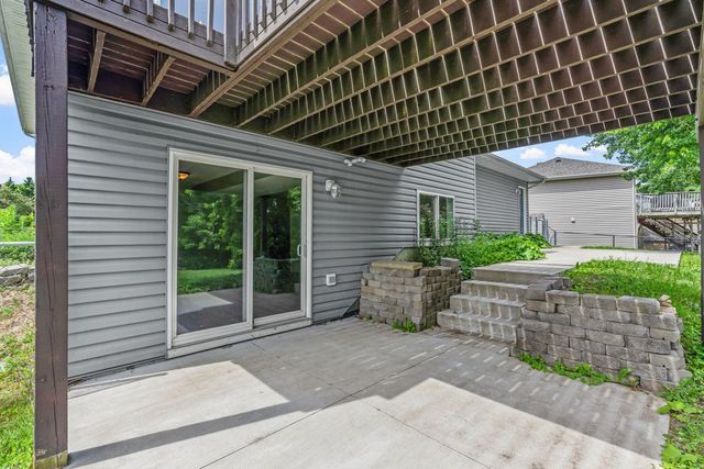 114 Lillie Lane SE, Pine Island, MN 55963