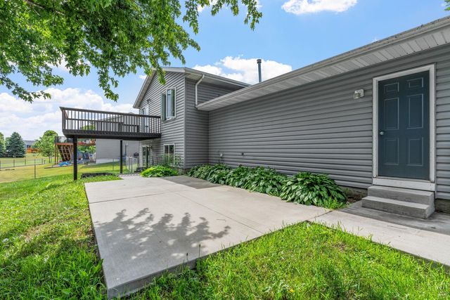 114 Lillie Lane SE, Pine Island, MN 55963