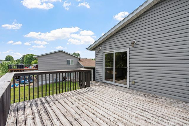 114 Lillie Lane SE, Pine Island, MN 55963