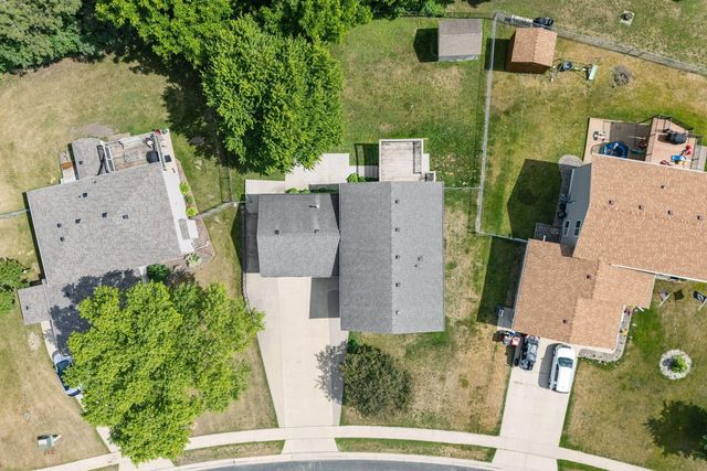114 Lillie Lane SE, Pine Island, MN 55963