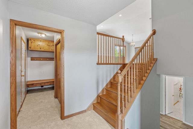 114 Lillie Lane SE, Pine Island, MN 55963