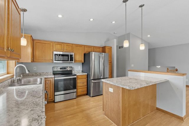 114 Lillie Lane SE, Pine Island, MN 55963