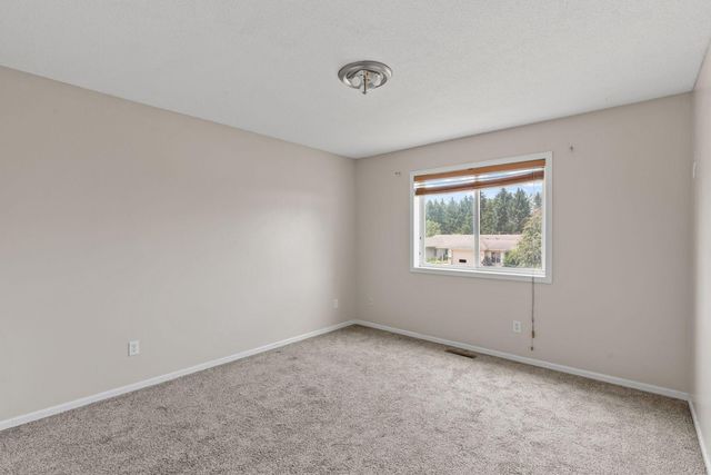 114 Lillie Lane SE, Pine Island, MN 55963