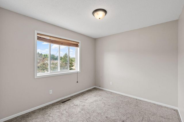 114 Lillie Lane SE, Pine Island, MN 55963