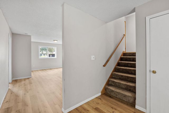 114 Lillie Lane SE, Pine Island, MN 55963