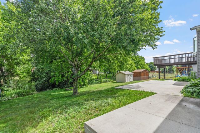 114 Lillie Lane SE, Pine Island, MN 55963