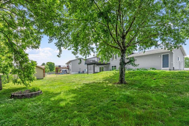 114 Lillie Lane SE, Pine Island, MN 55963